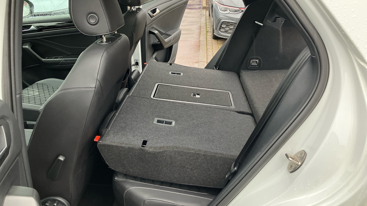 Used Volkswagen T-Roc 2022 for sale - 76948179: Photo 41