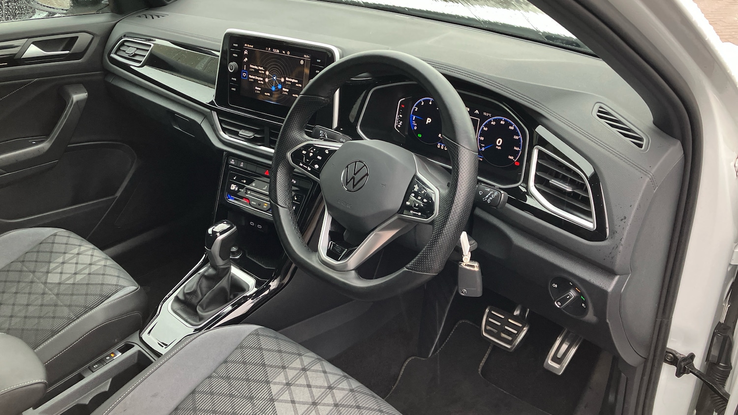 Used Volkswagen T-Roc 2022 for sale - 76948179: Photo 6