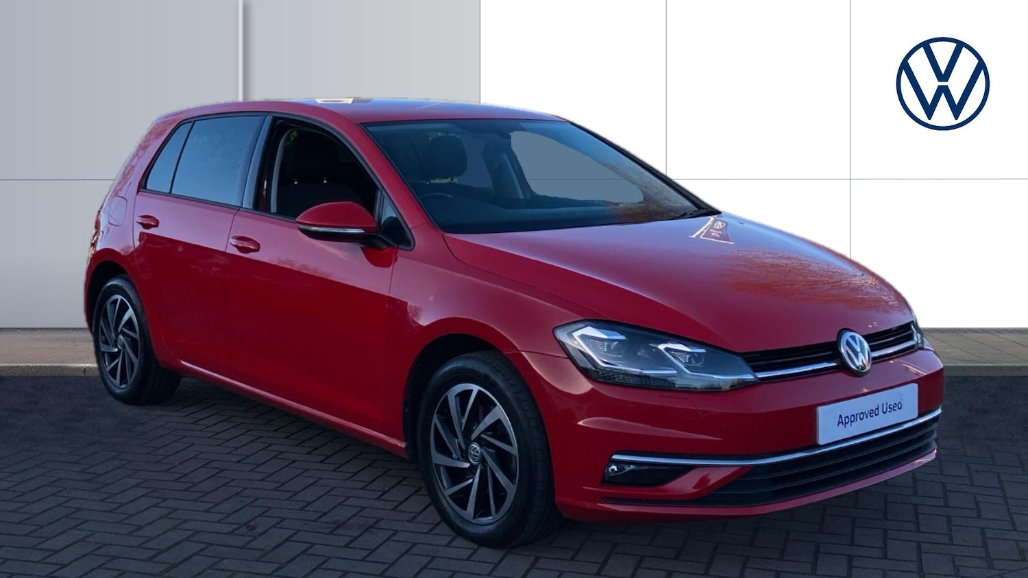 Used Volkswagen Golf 2019 for sale - 76694770: Photo 1