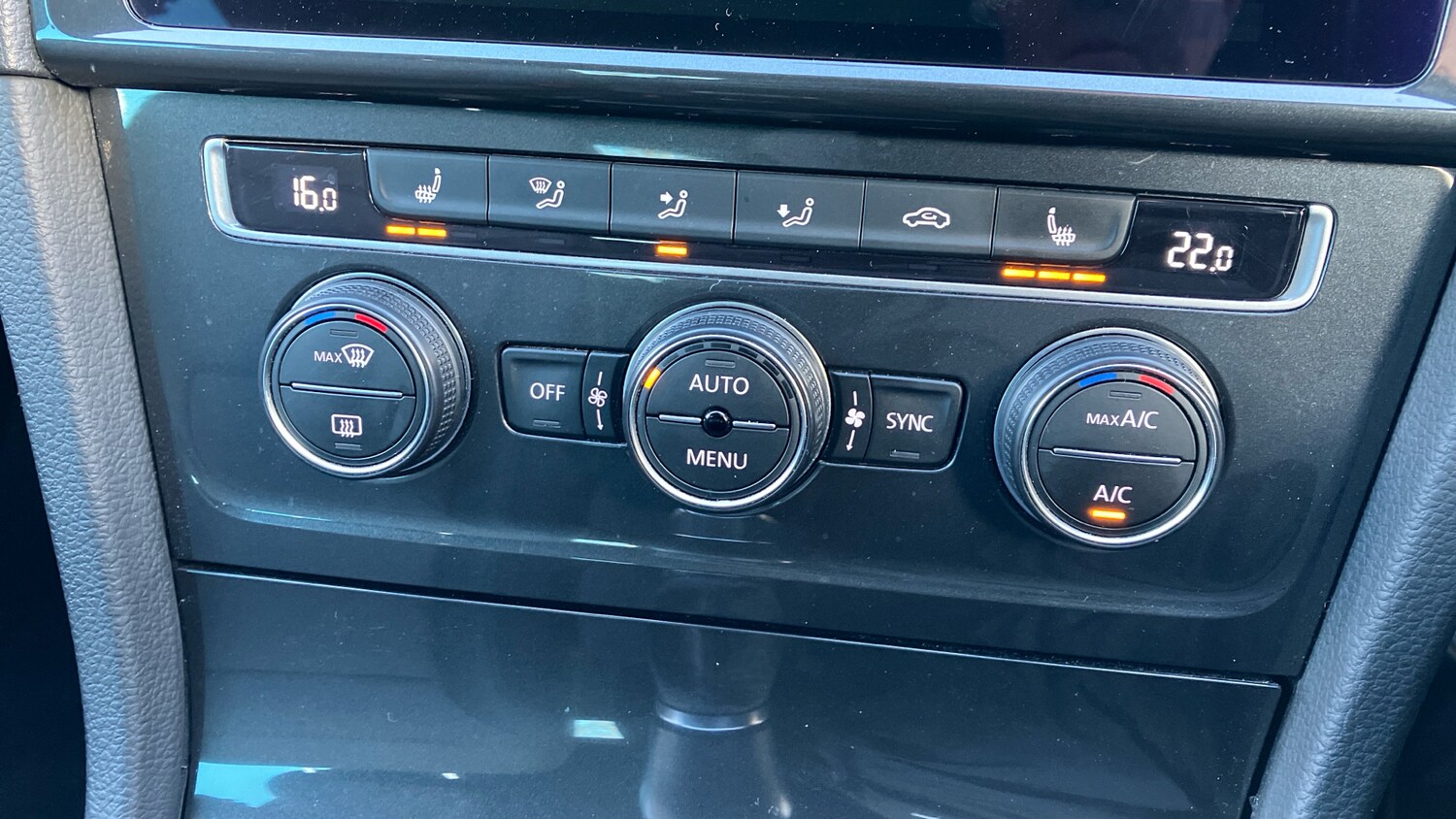 Used Volkswagen Golf 2019 for sale - 76694770: Photo 22