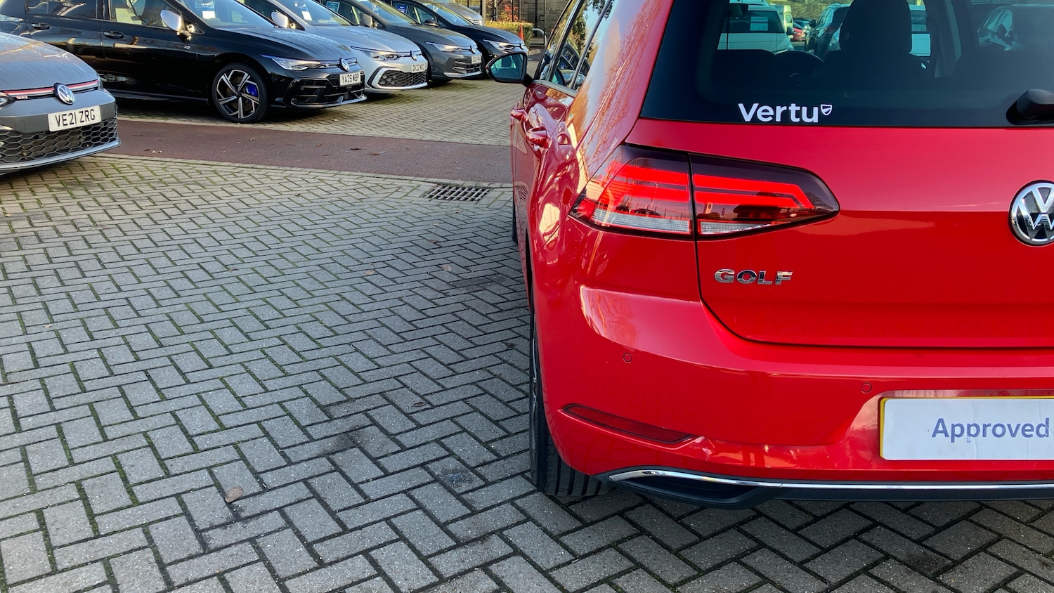 Used Volkswagen Golf 2019 for sale - 76694770: Photo 36