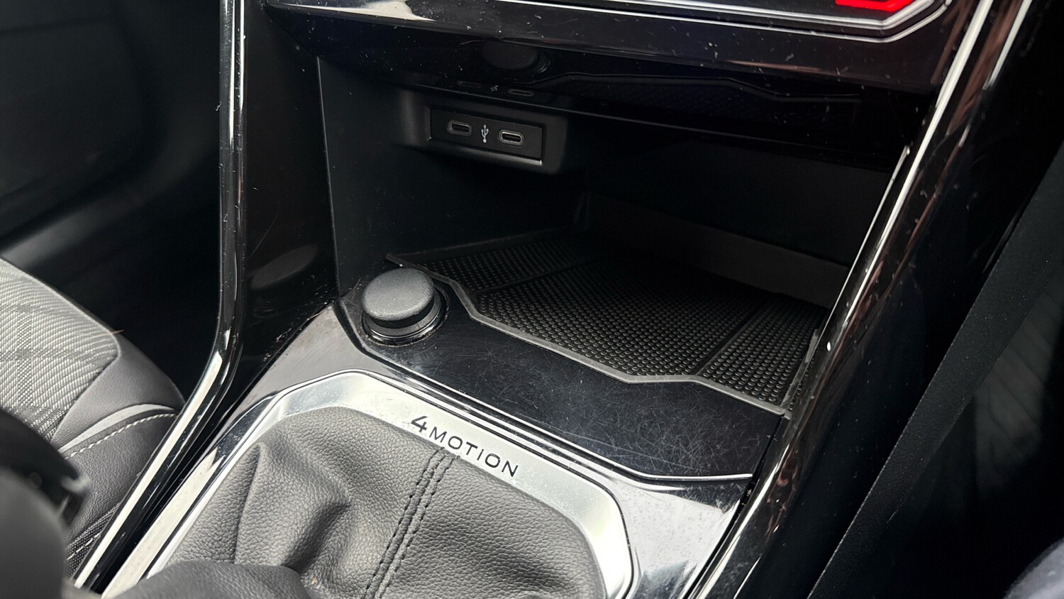 Used Volkswagen T-Roc 2022 for sale - 77591280: Photo 32