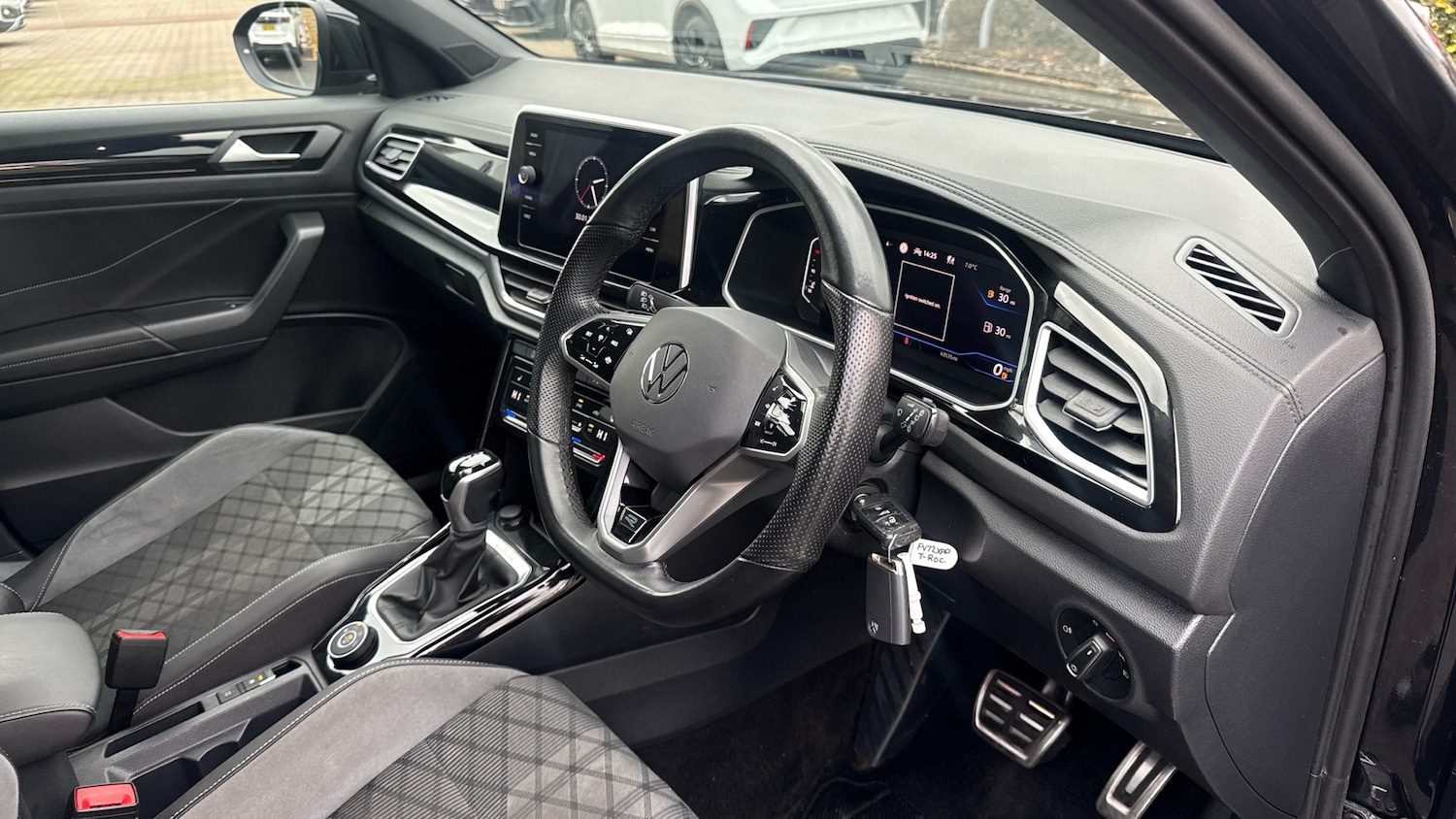 Used Volkswagen T-Roc 2022 for sale - 77591280: Photo 6