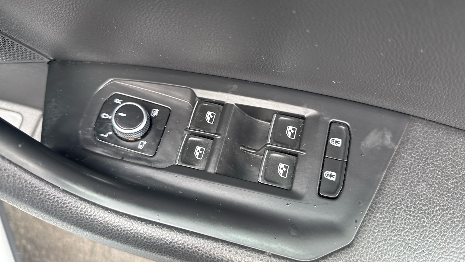 Used Volkswagen Touareg 2021 for sale - 77988931: Photo 30