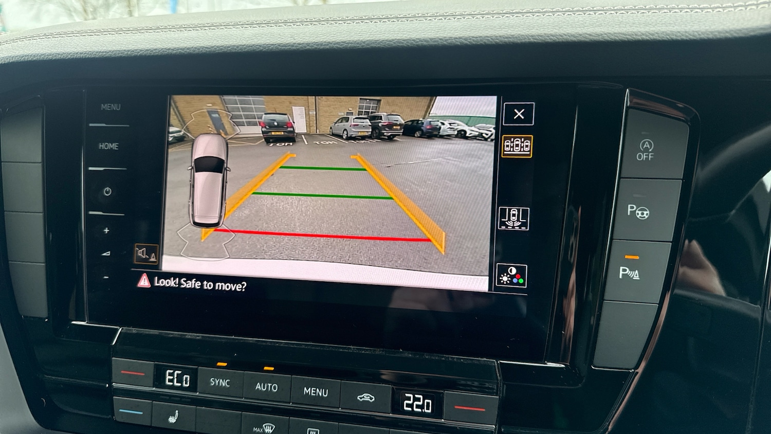 Used Volkswagen Touareg 2021 for sale - 77988931: Photo 34