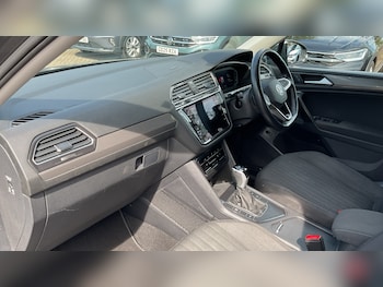 Used Volkswagen Tiguan Allspace 2023 for sale - 78973353: Photo