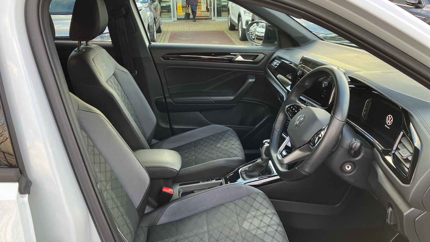 Used Volkswagen T-Roc 2022 for sale - 77023314: Photo 15