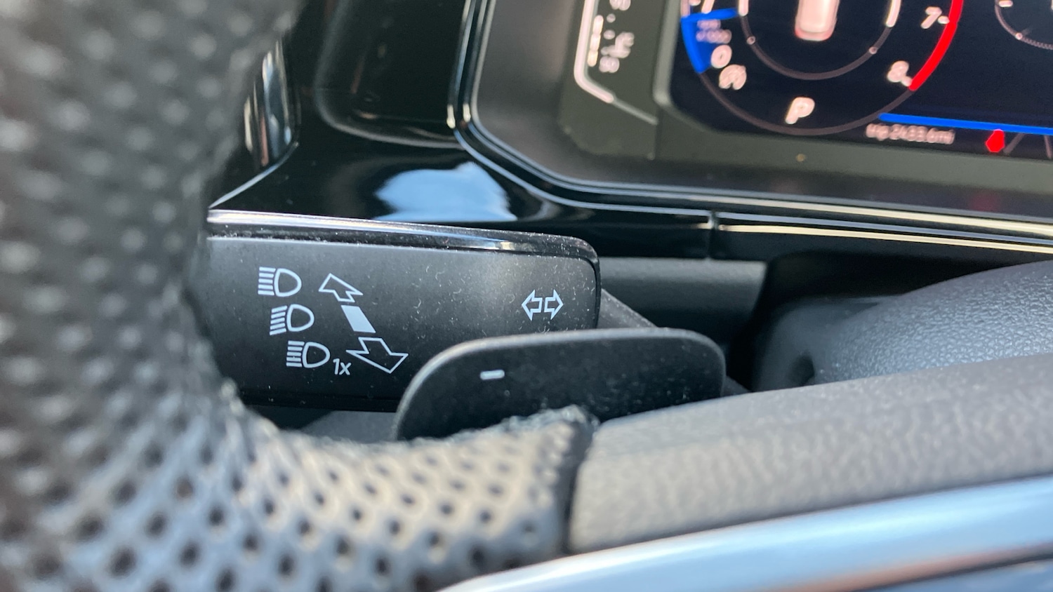 Used Volkswagen T-Roc 2022 for sale - 77023314: Photo 26