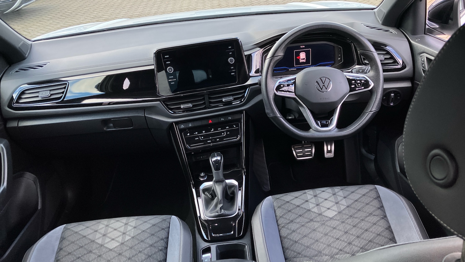 Used Volkswagen T-Roc 2022 for sale - 77023314: Photo 9