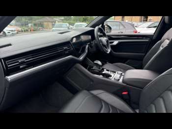 Used Volkswagen Touareg 2024 for sale - 75061050: Photo