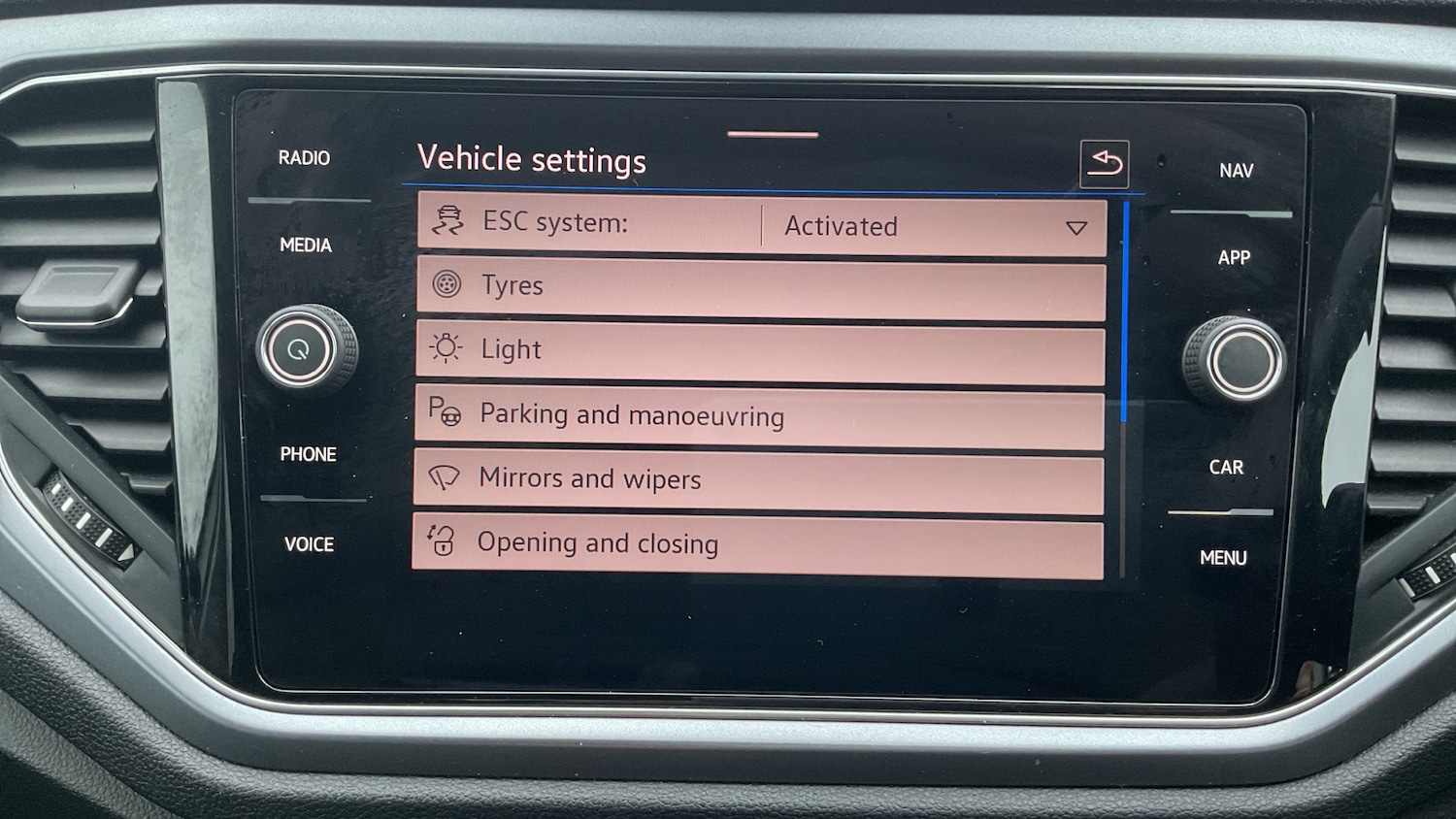 Used Volkswagen T-Roc 2022 for sale - 77803053: Photo 28