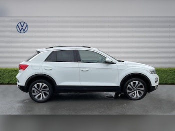 Used Volkswagen T-Roc 2022 for sale - 77803053: Photo