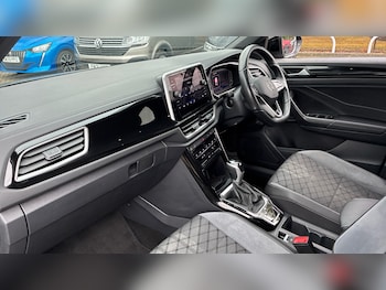 Used Volkswagen T-Roc 2023 for sale - 79569142: Photo
