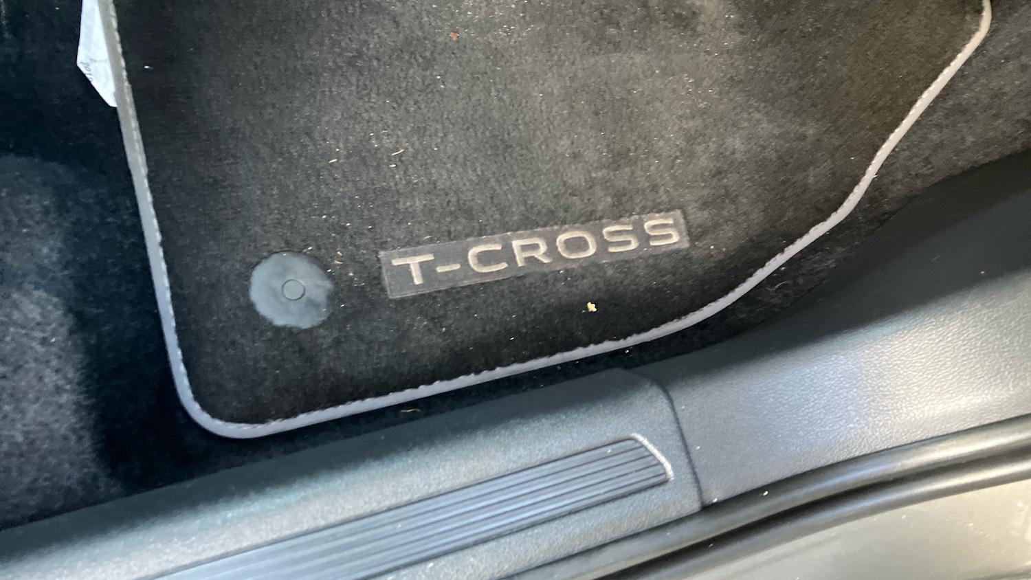 Used Volkswagen T-Cross 2019 for sale - 76694771: Photo 28