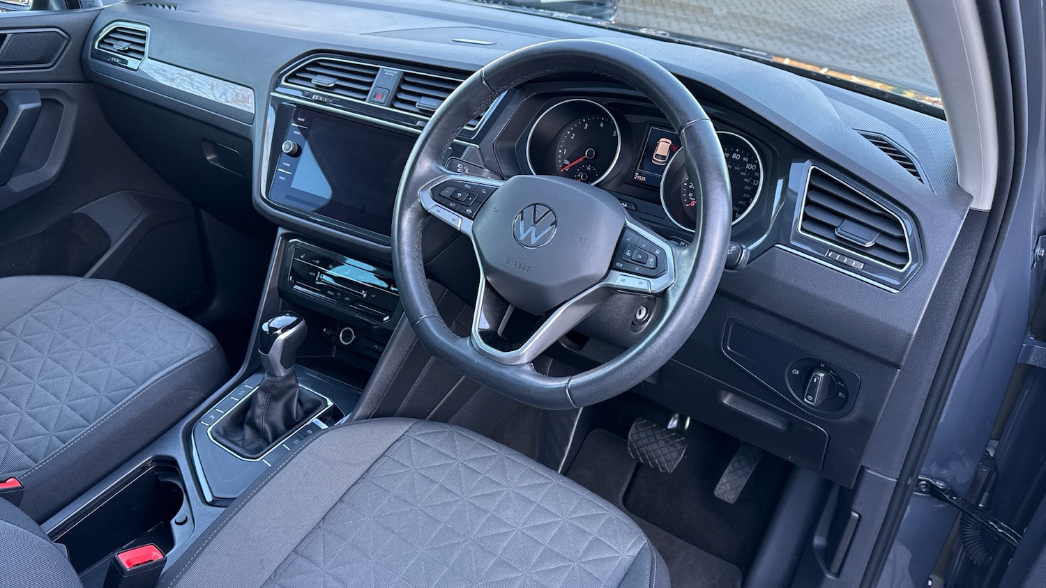 Used Volkswagen Tiguan 2023 for sale - 77261334: Photo 6