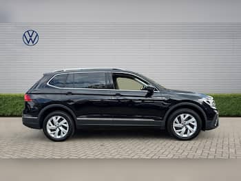Used Volkswagen Tiguan Allspace 2023 for sale - 79583702: Photo