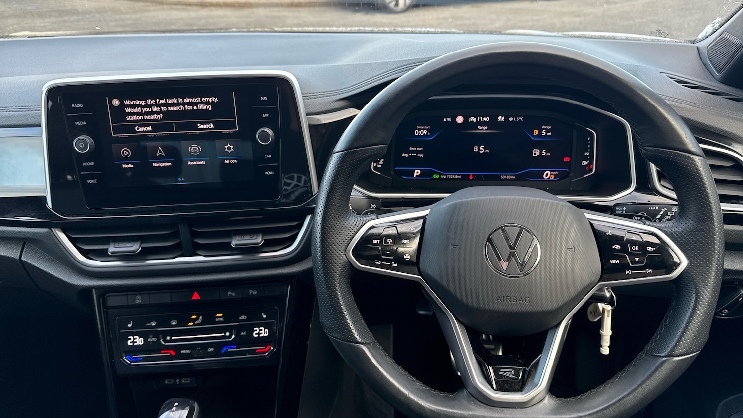 Used Volkswagen T-Roc 2023 for sale - 77128091: Photo 10