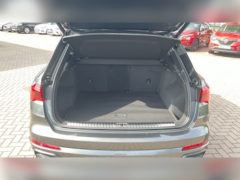 Used Audi Q3 2019 for sale - 75556691: Photo