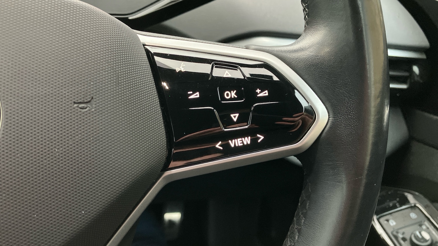 Used Volkswagen ID.4 2022 for sale - 76568351: Photo 18