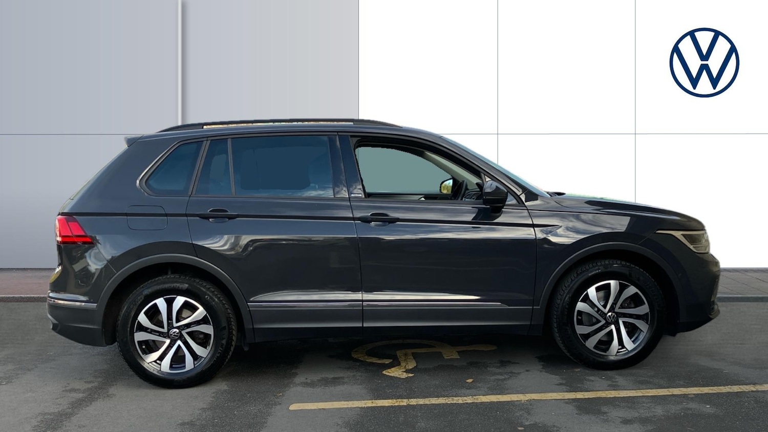 Used Volkswagen Tiguan 2022 for sale - 76374284: Photo 4