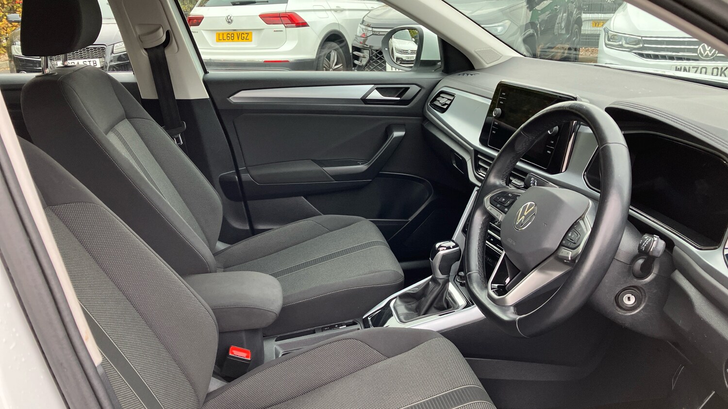 Used Volkswagen T-Roc 2022 for sale - 76263173: Photo 15