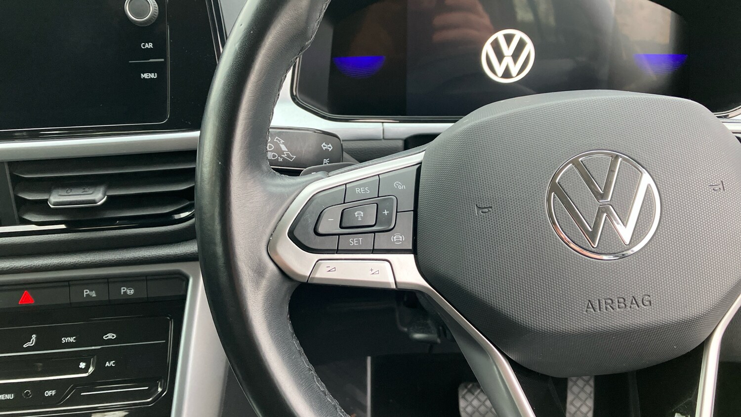 Used Volkswagen T-Roc 2022 for sale - 76263173: Photo 17