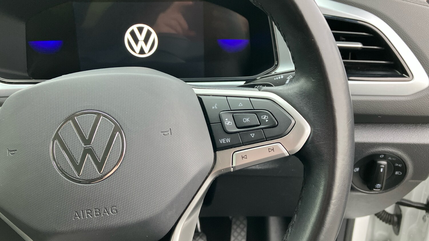 Used Volkswagen T-Roc 2022 for sale - 76263173: Photo 18