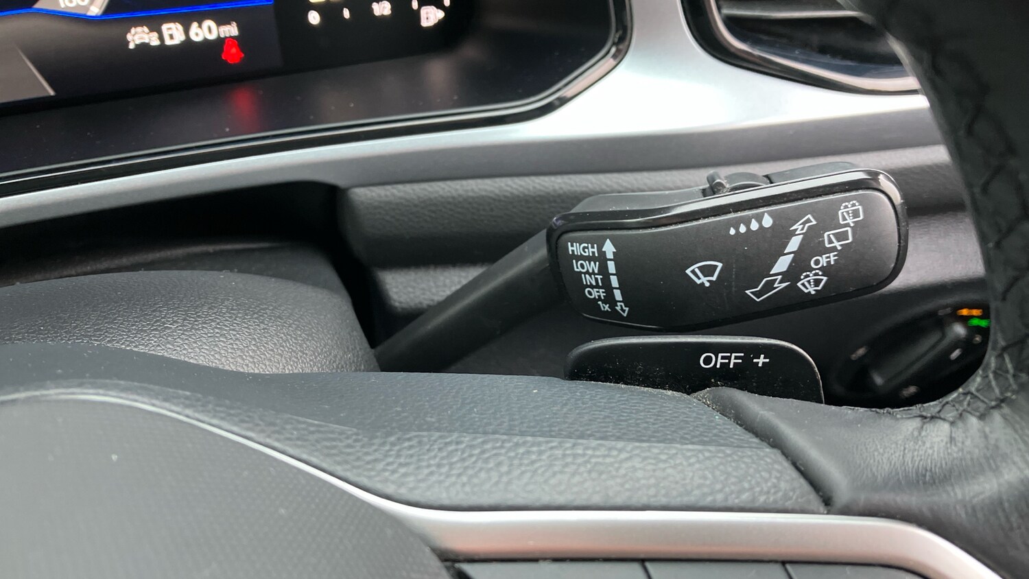 Used Volkswagen T-Roc 2022 for sale - 76263173: Photo 22