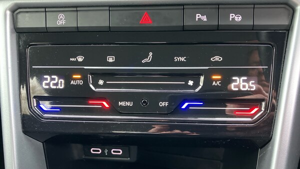 Used Volkswagen T-Roc 2022 for sale - 76263173: Photo 24