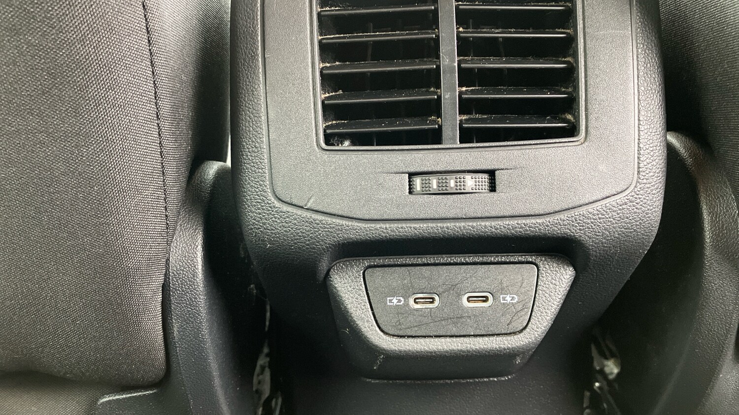 Used Volkswagen T-Roc 2022 for sale - 76263173: Photo 32