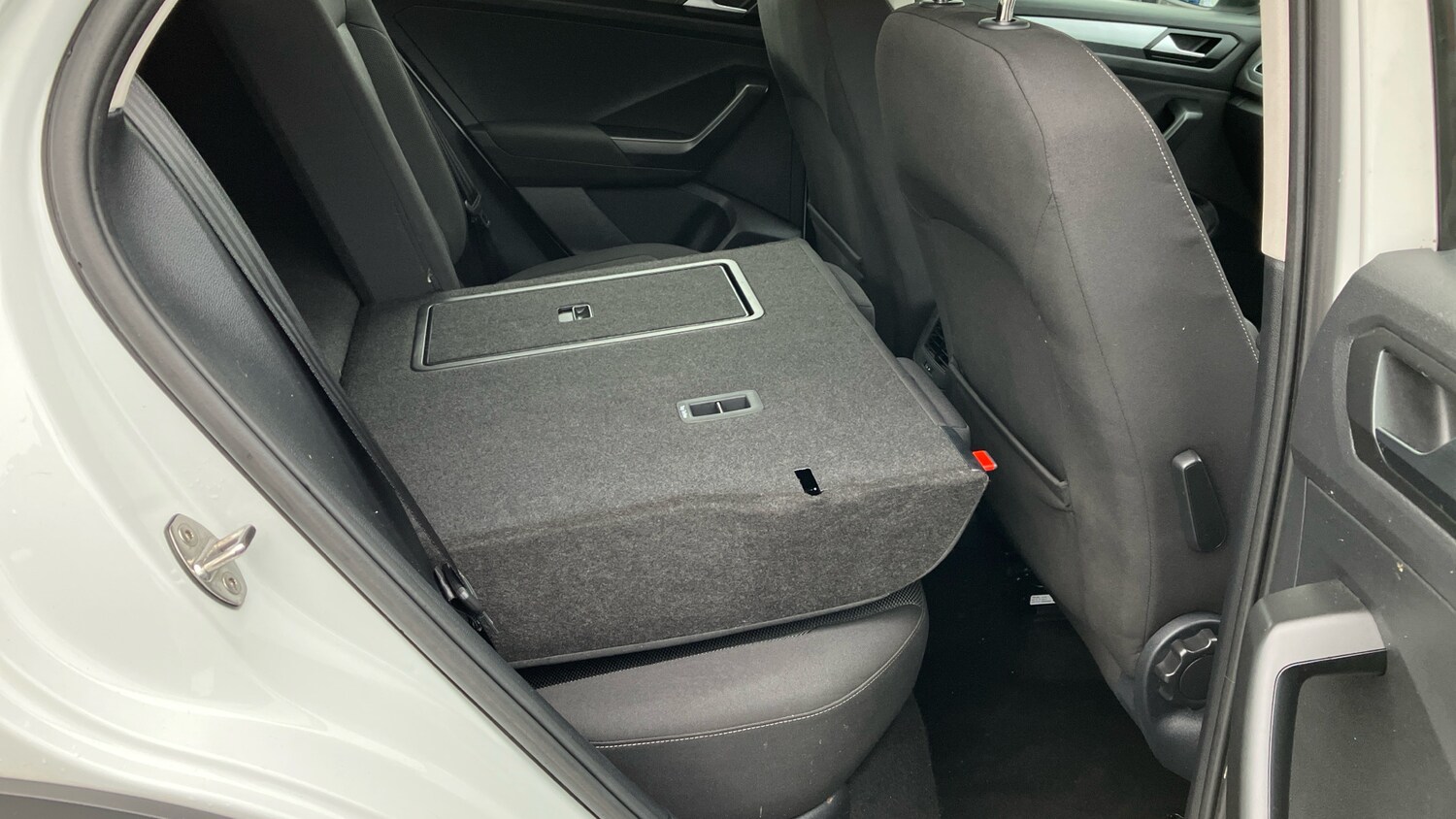 Used Volkswagen T-Roc 2022 for sale - 76263173: Photo 33