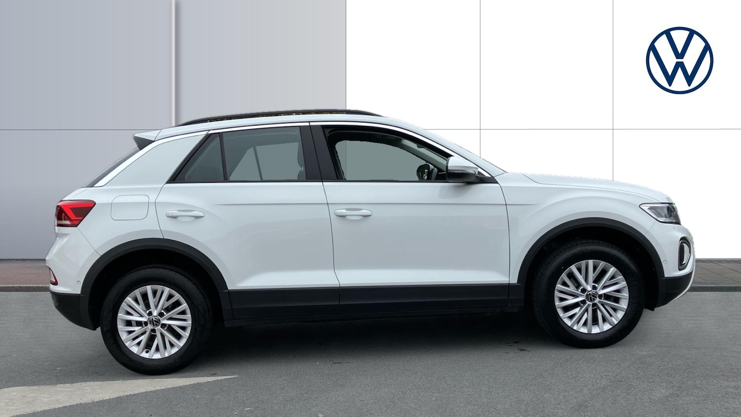 Used Volkswagen T-Roc 2022 for sale - 76263173: Photo 4