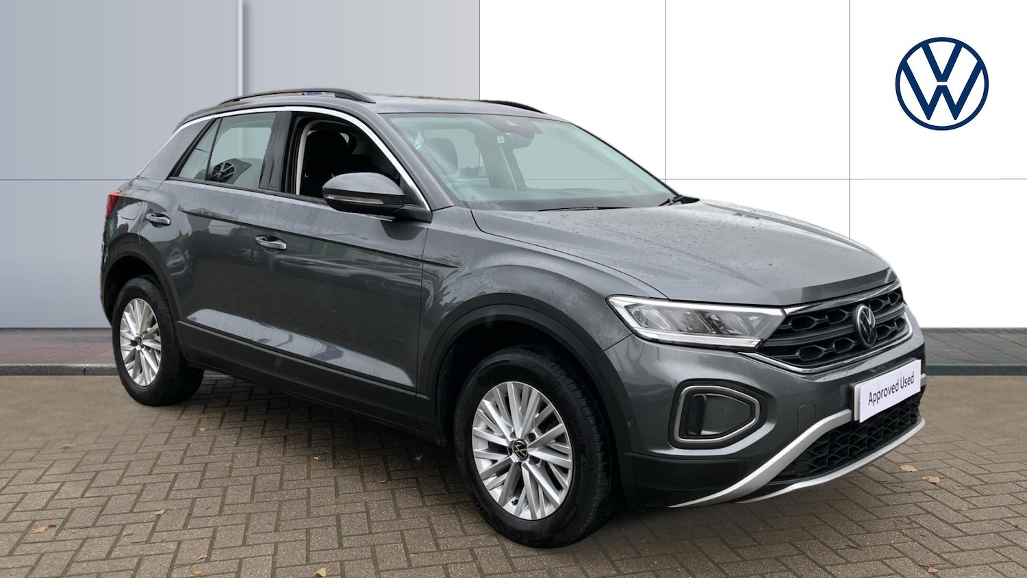 Used Volkswagen T-Roc 2022 for sale - 76566165: Photo 1