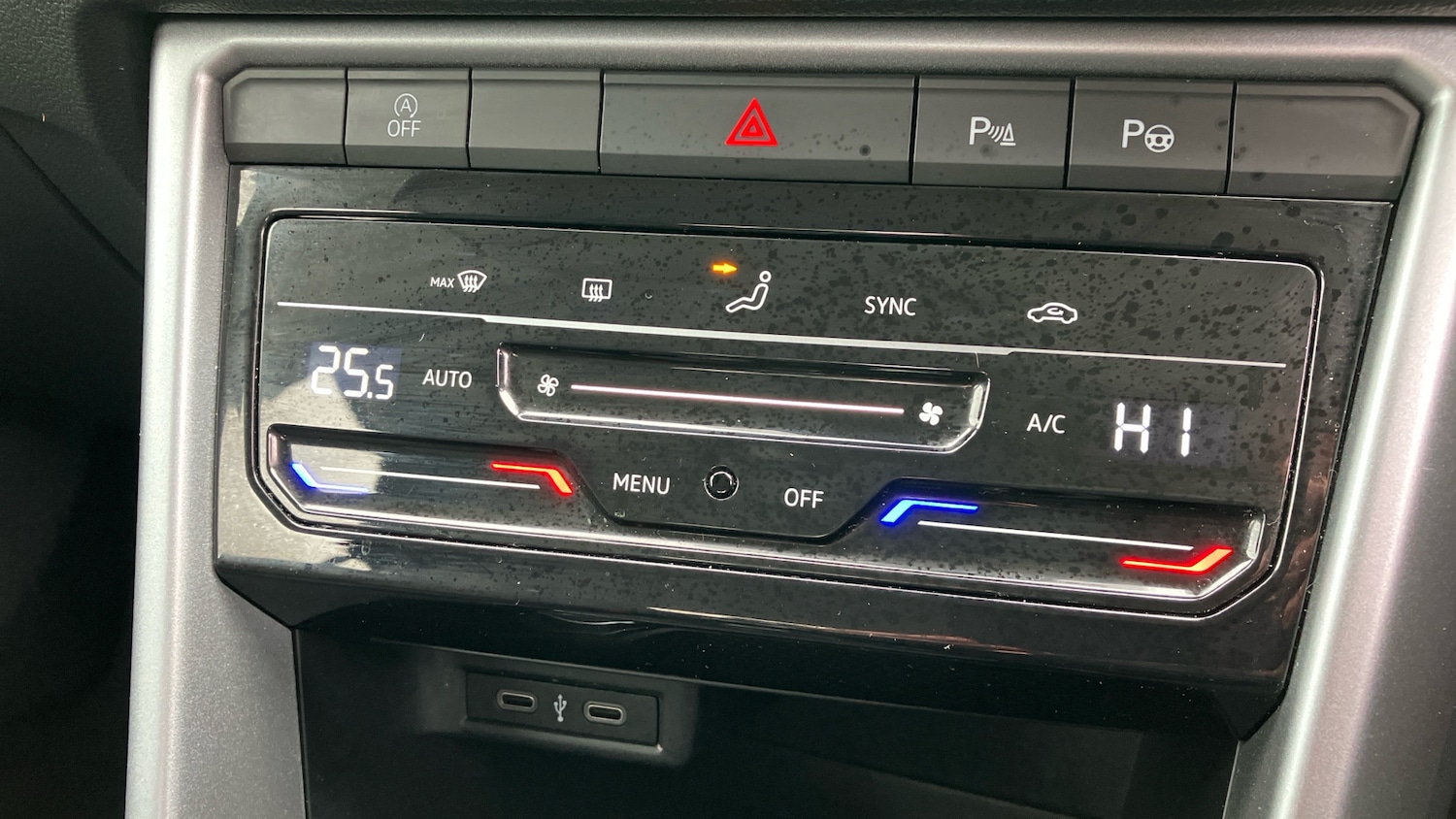 Used Volkswagen T-Roc 2022 for sale - 76566165: Photo 21