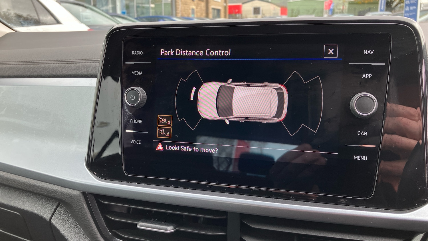 Used Volkswagen T-Roc 2022 for sale - 76566165: Photo 24