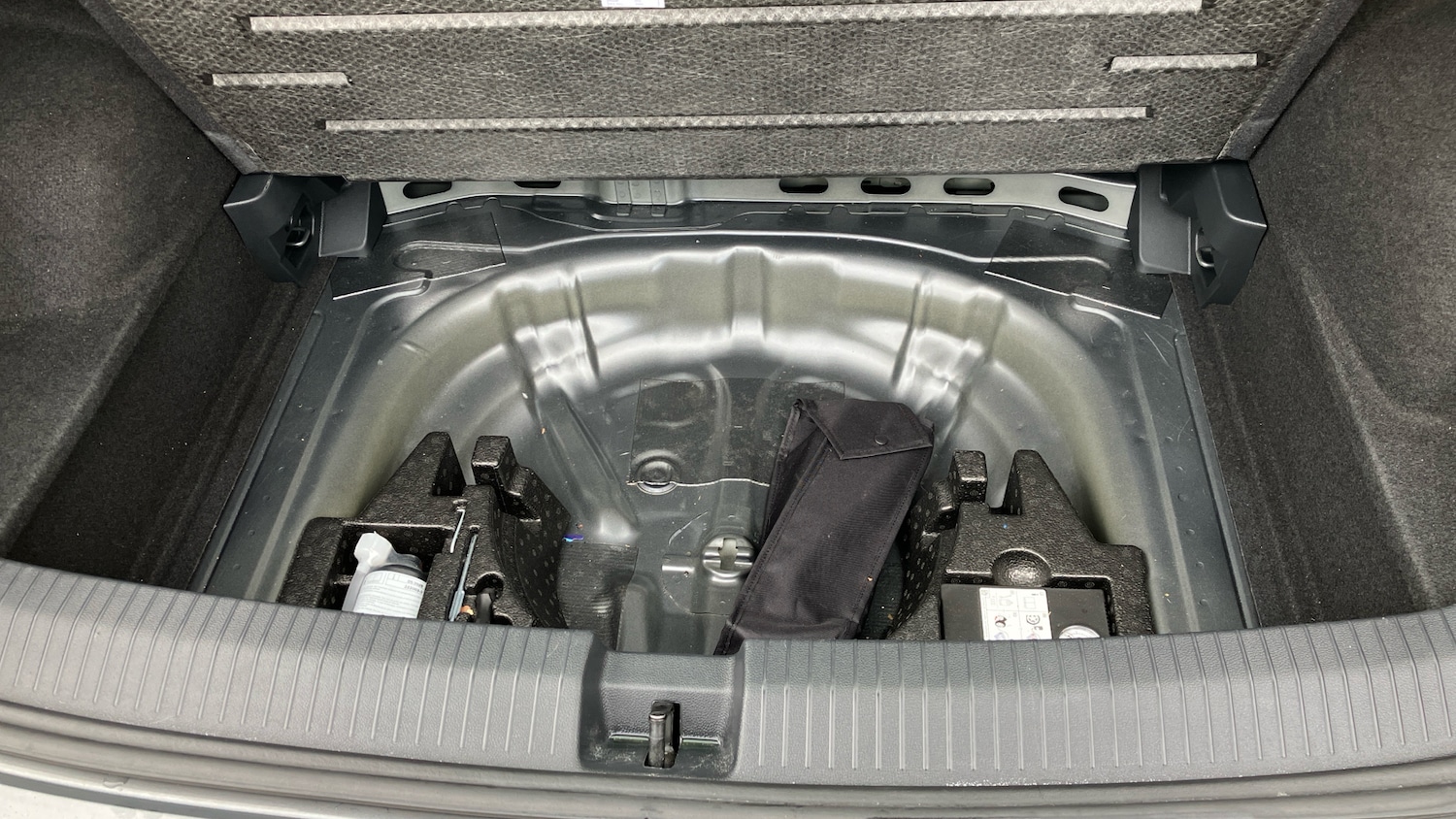 Used Volkswagen T-Roc 2022 for sale - 76566165: Photo 39