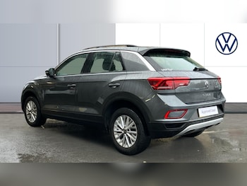 Used Volkswagen T-Roc 2022 for sale - 76566165: Photo