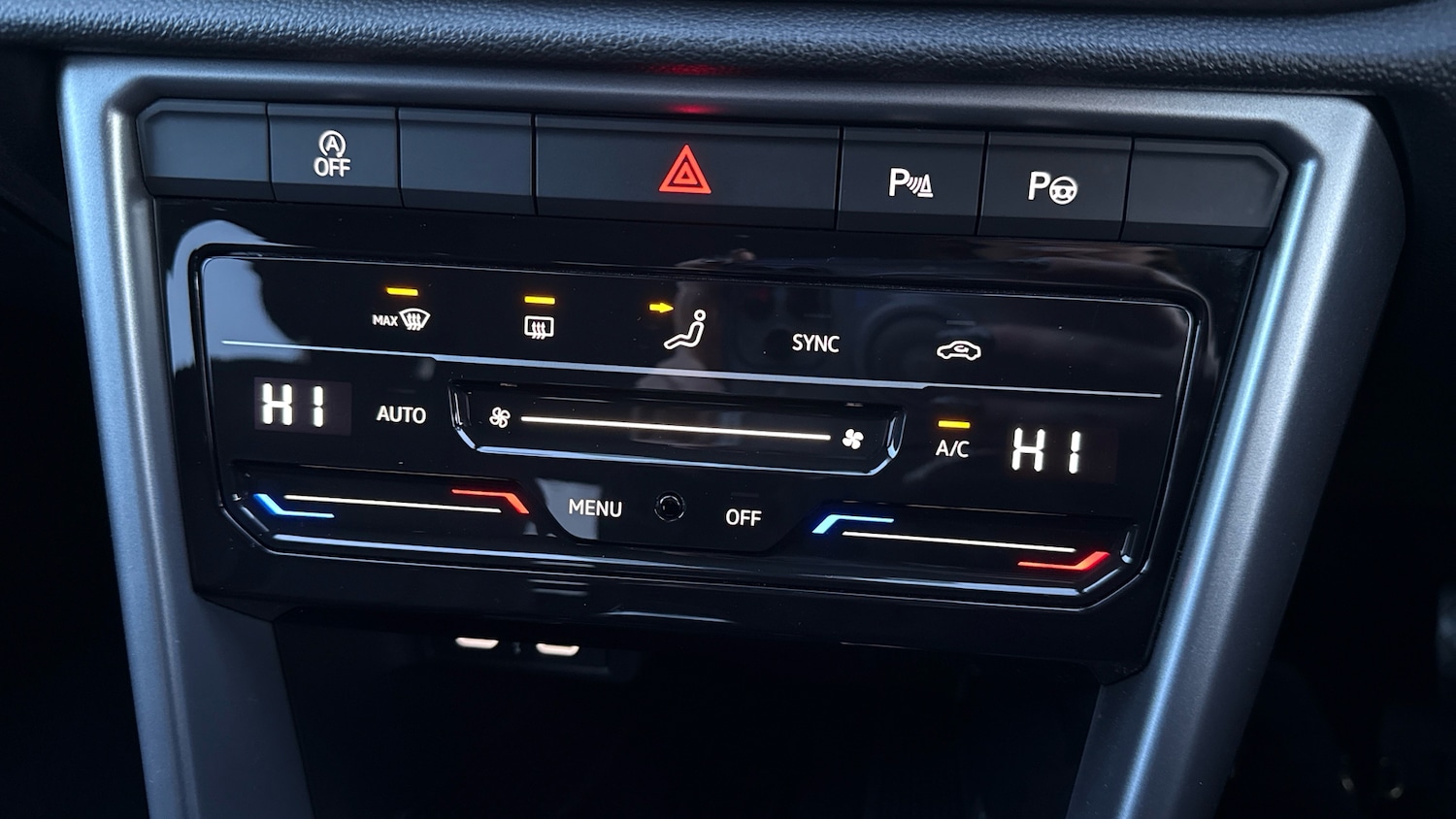 Used Volkswagen T-Roc 2025 for sale - 77370500: Photo 13