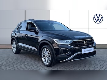 Used Volkswagen T-Roc 2025 for sale - 77370500: Photo