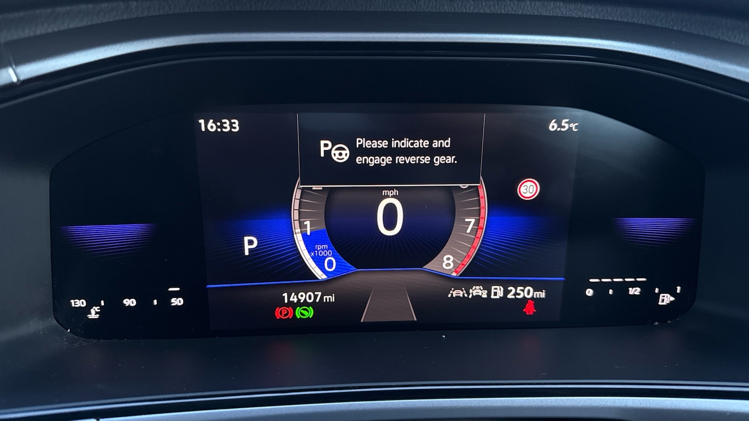 Used Volkswagen T-Roc 2025 for sale - 77370500: Photo 25