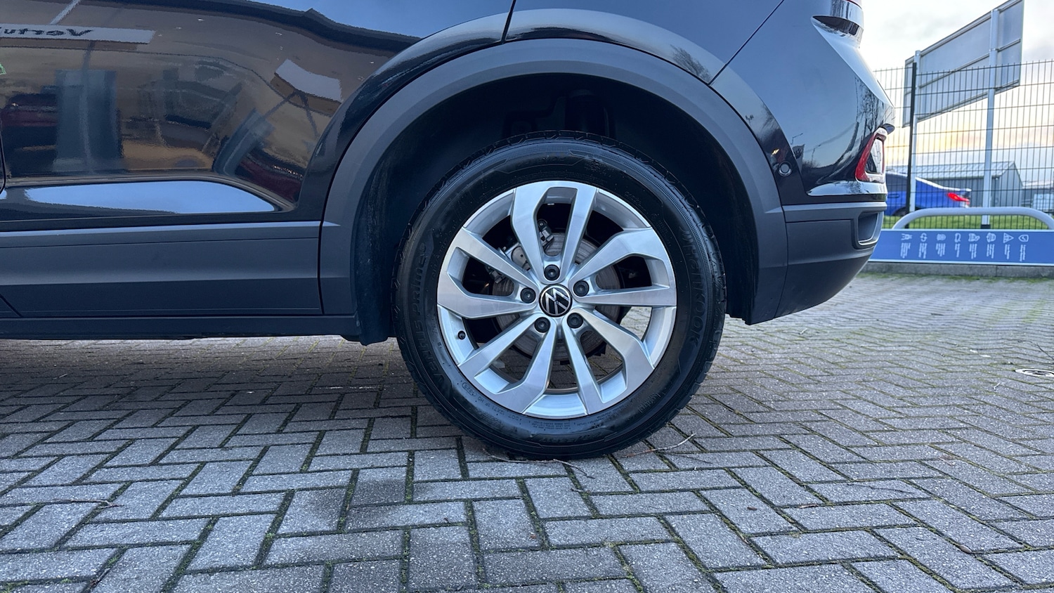 Used Volkswagen T-Roc 2025 for sale - 77370500: Photo 5