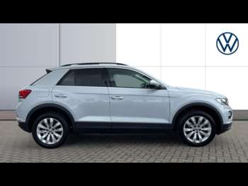 Used Volkswagen T-Roc 2020 for sale - 74769531: Photo