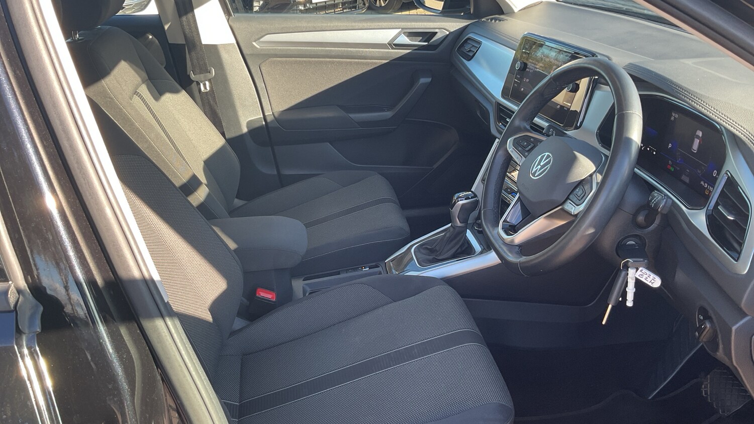 Used Volkswagen T-Roc 2022 for sale - 76063691: Photo 15