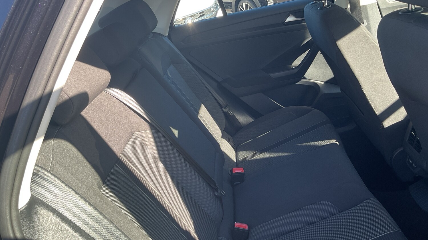 Used Volkswagen T-Roc 2022 for sale - 76063691: Photo 16