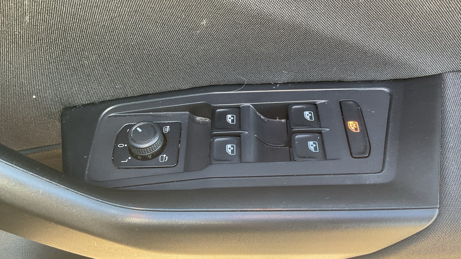 Used Volkswagen T-Roc 2022 for sale - 76063691: Photo 19