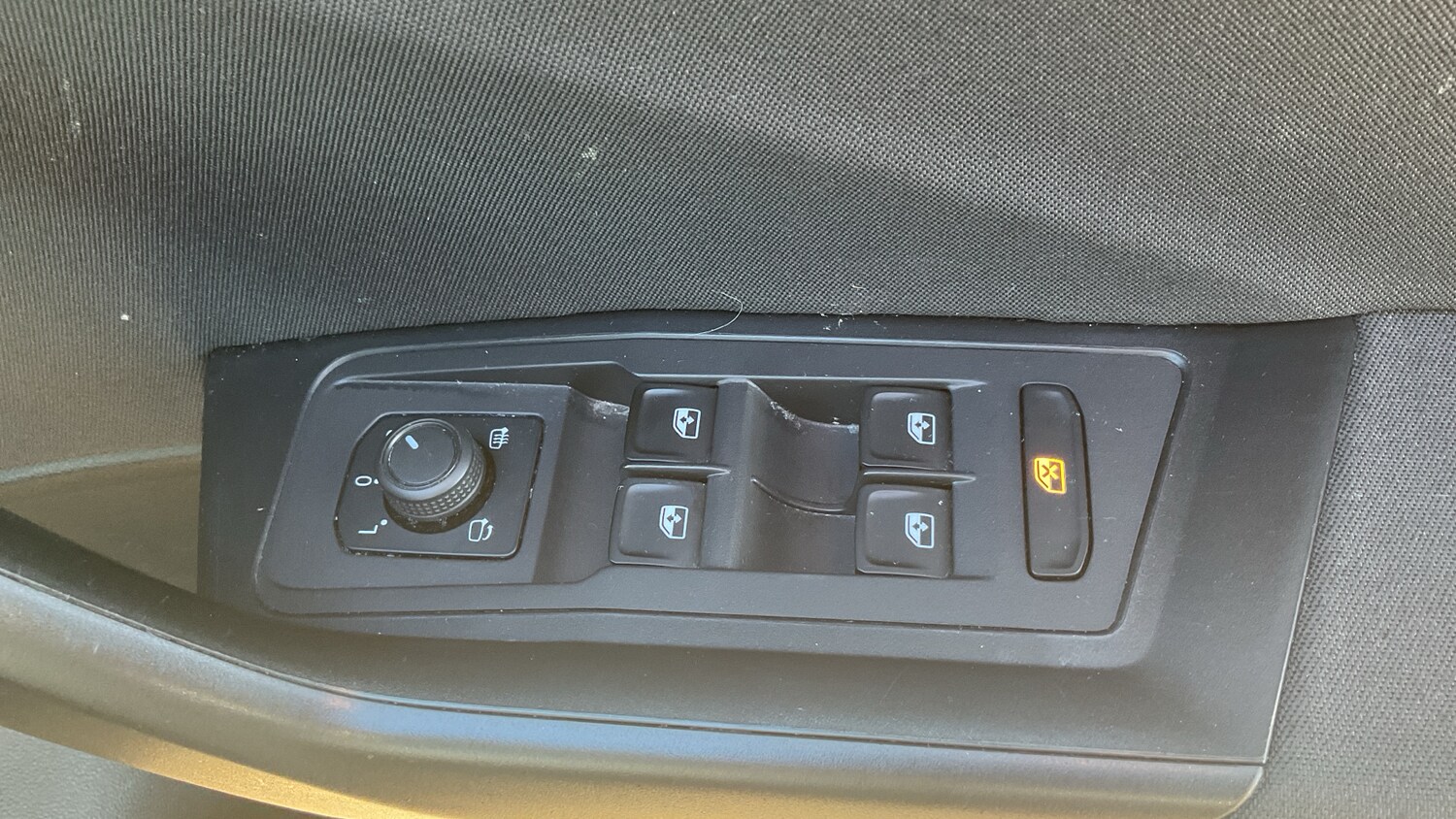 Used Volkswagen T-Roc 2022 for sale - 76063691: Photo 26