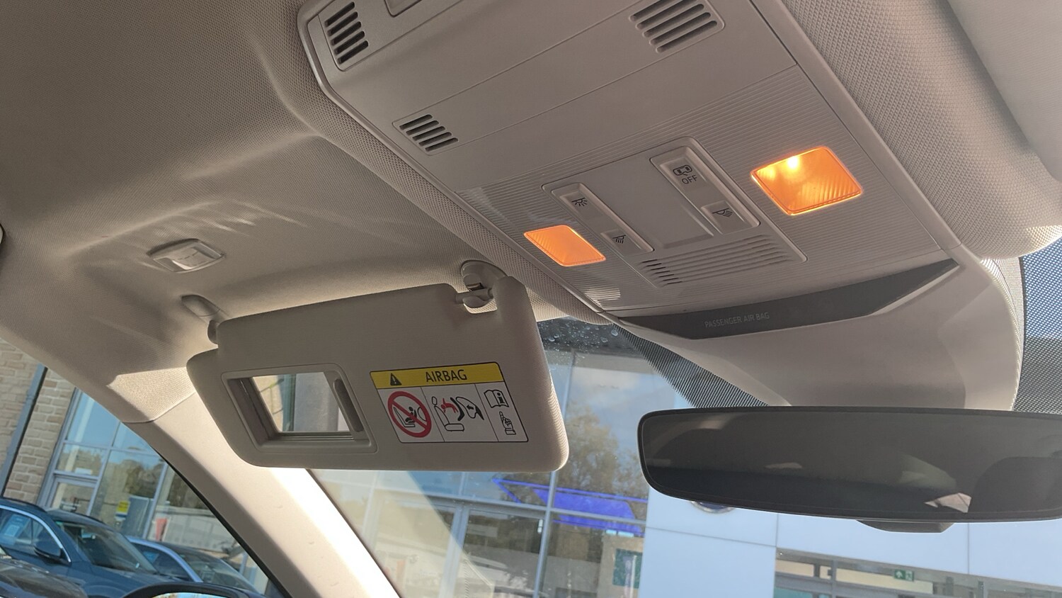 Used Volkswagen T-Roc 2022 for sale - 76063691: Photo 32