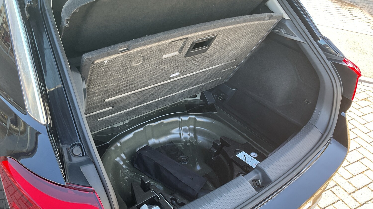 Used Volkswagen T-Roc 2022 for sale - 76063691: Photo 36