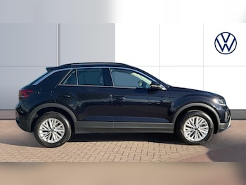 Used Volkswagen T-Roc 2022 for sale - 76063691: Photo
