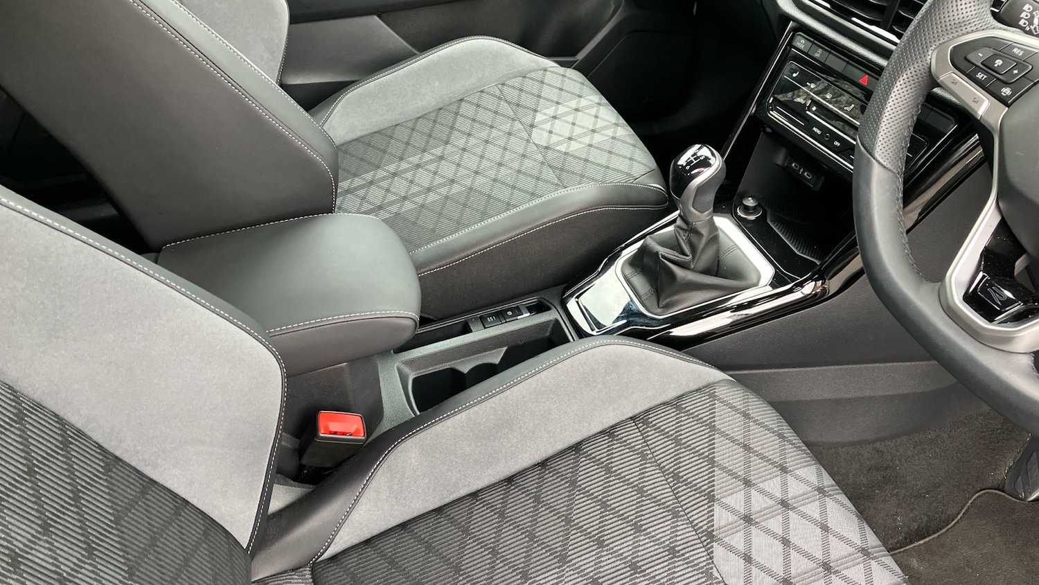 Used Volkswagen T-Roc 2025 for sale - 76374280: Photo 14